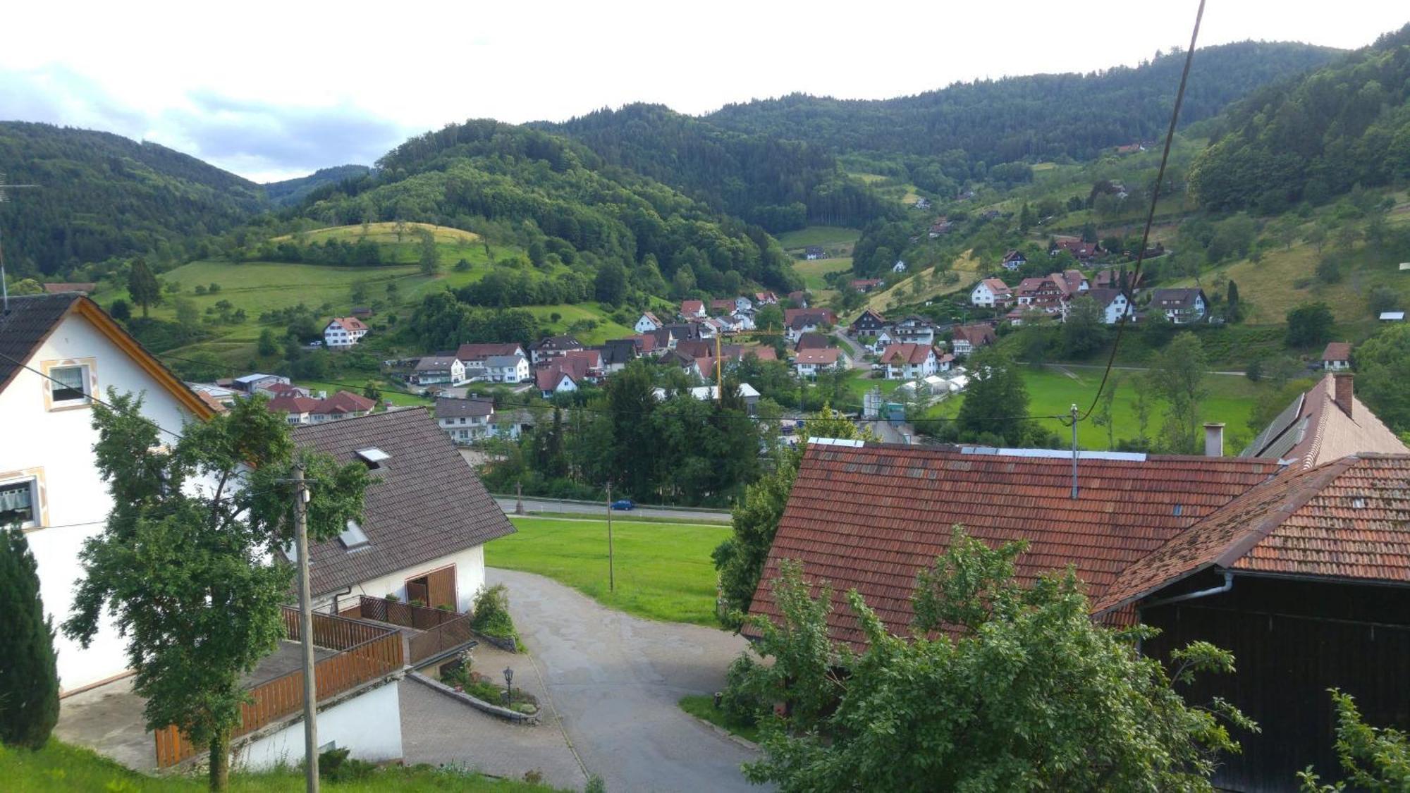 Haus Am Schroffen Lägenhet Ottenhofen im Schwarzwald Exteriör bild